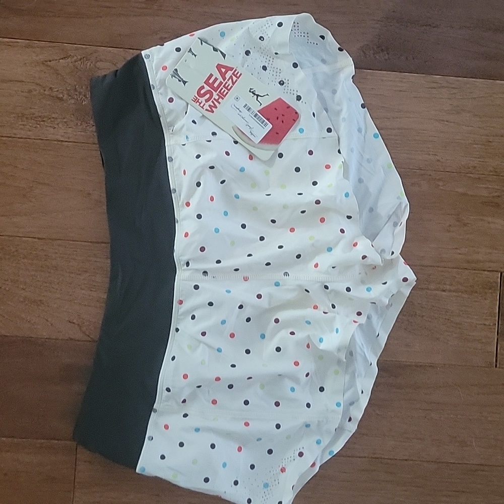 Rare NWT Seawheeze Light as Air Shorts